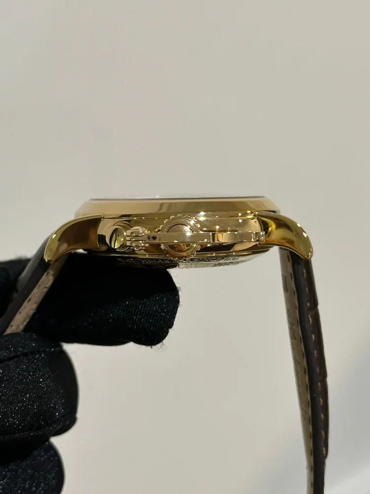 Graham Chronofighter 1695 Erotic Gold LE 25 pcs